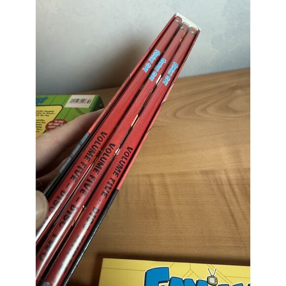 Family Guy DVD Collection Volumes 4,5,6,7 - Picture 6 of 14
